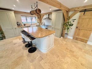 Photo 30- click for photo gallery